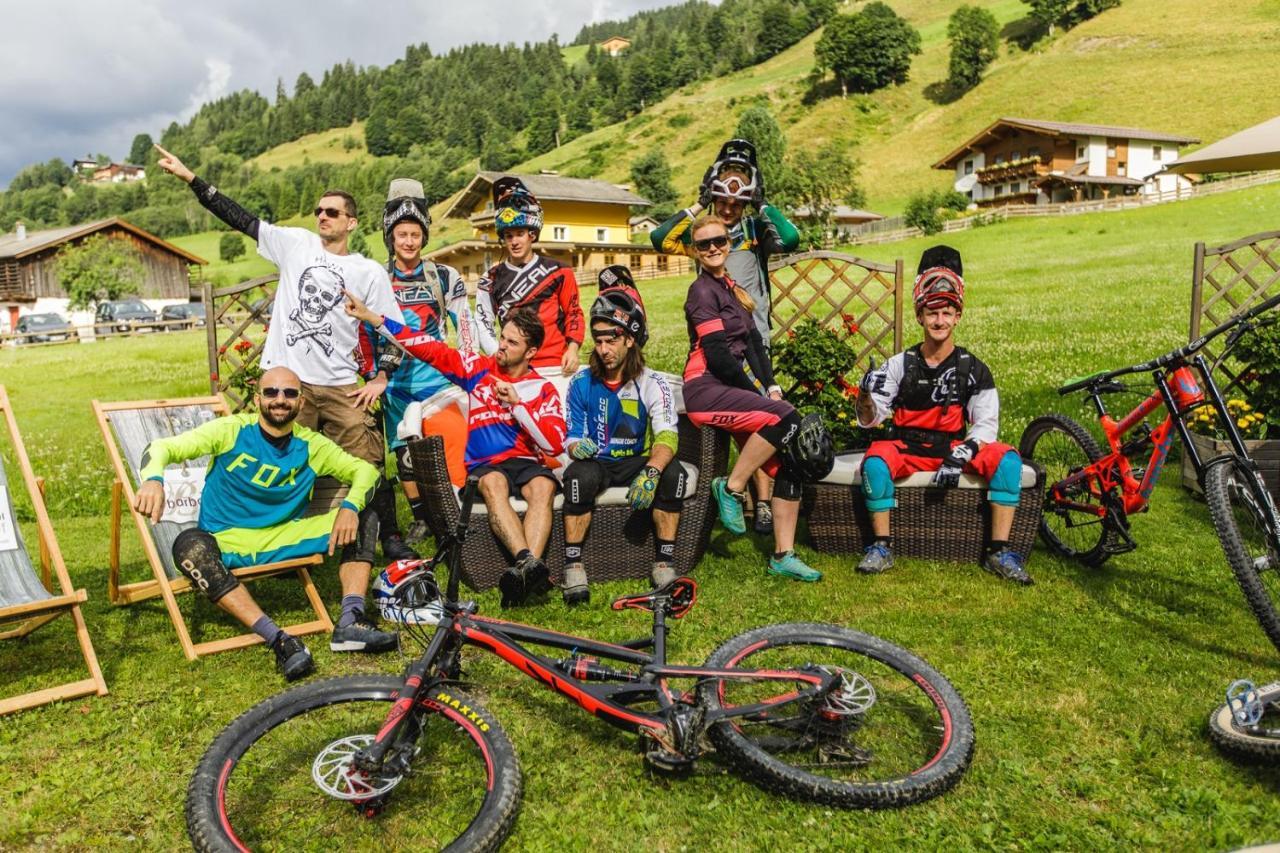 Hotel Barbarahof Saalbach, Inkl Jokercard Ngoại thất bức ảnh