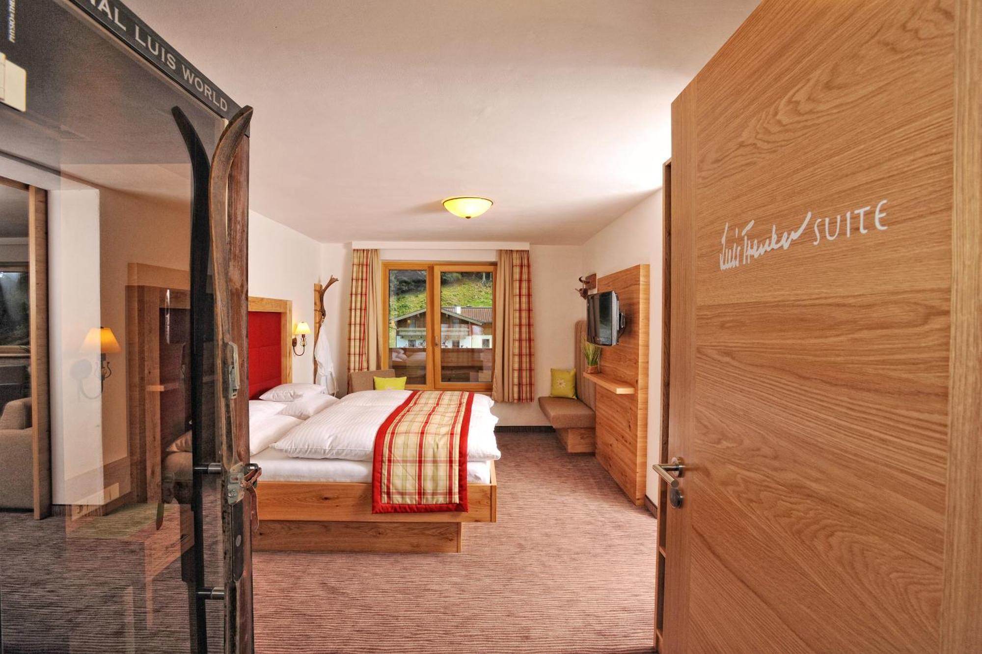 Hotel Barbarahof Saalbach, Inkl Jokercard Ngoại thất bức ảnh