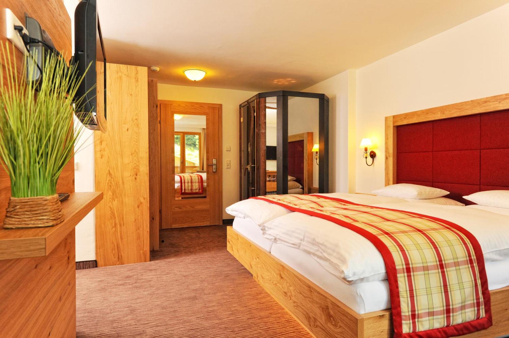 Hotel Barbarahof Saalbach, Inkl Jokercard Ngoại thất bức ảnh