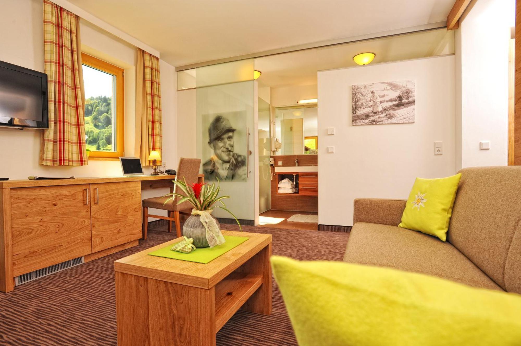Hotel Barbarahof Saalbach, Inkl Jokercard Ngoại thất bức ảnh