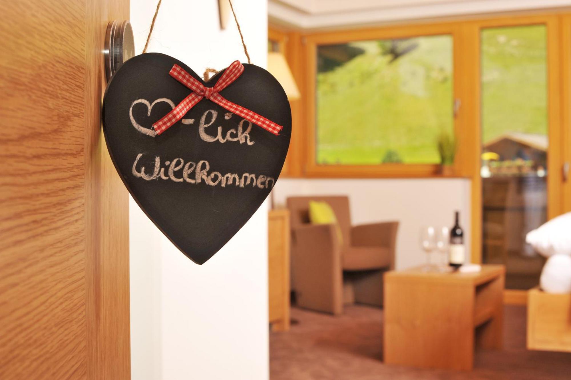 Hotel Barbarahof Saalbach, Inkl Jokercard Ngoại thất bức ảnh