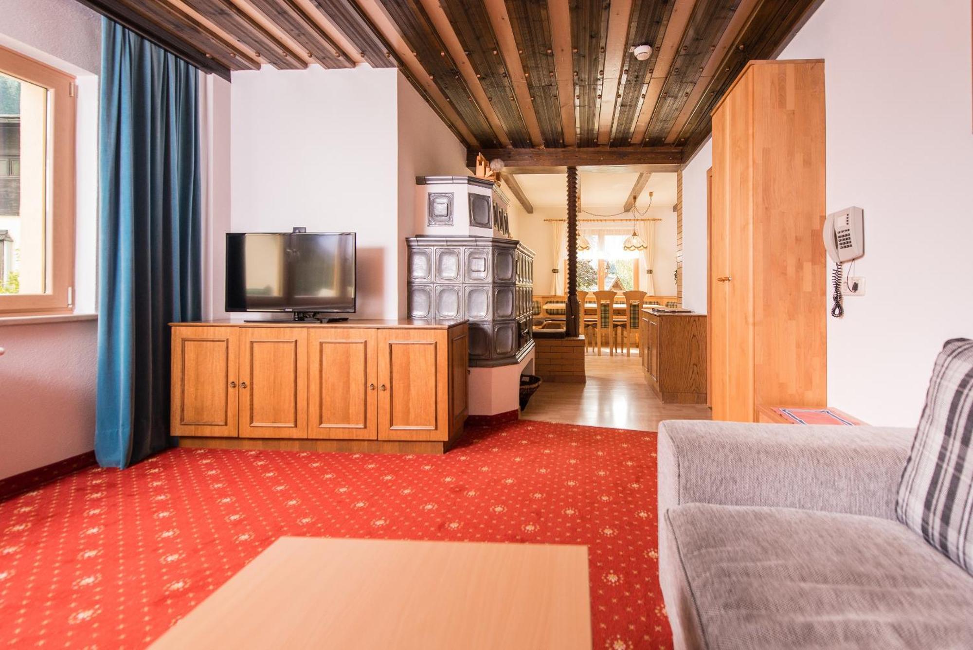 Hotel Barbarahof Saalbach, Inkl Jokercard Phòng bức ảnh