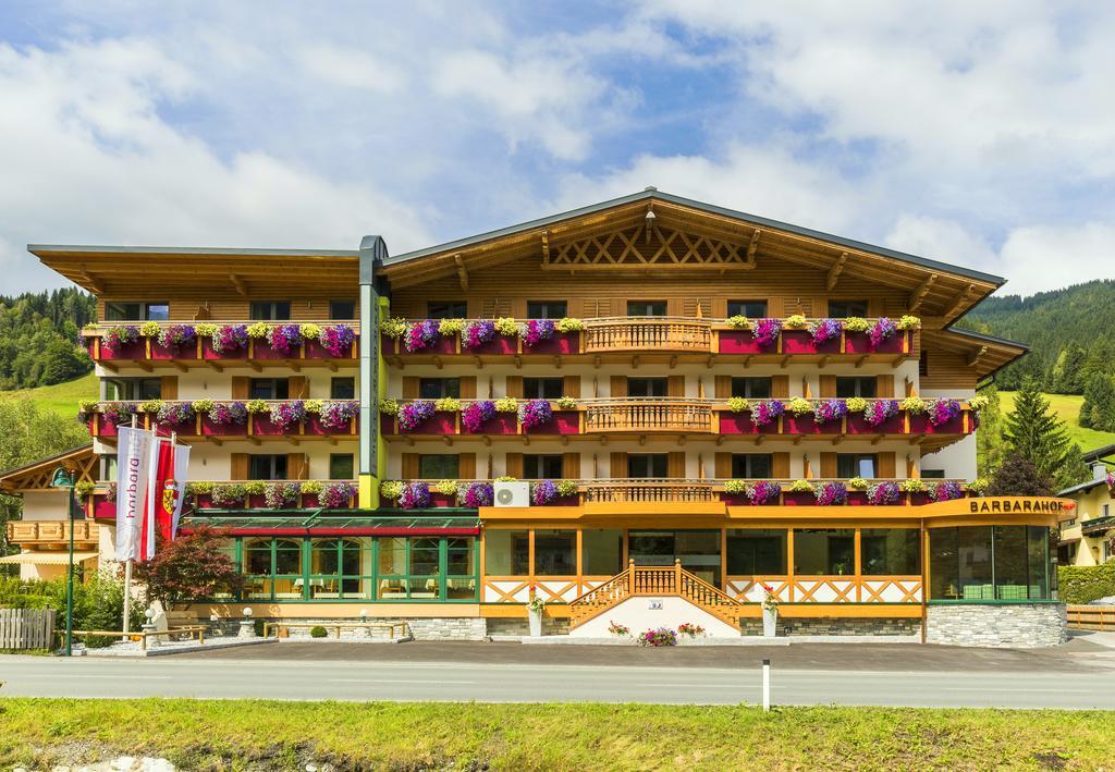 Hotel Barbarahof Saalbach, Inkl Jokercard Ngoại thất bức ảnh